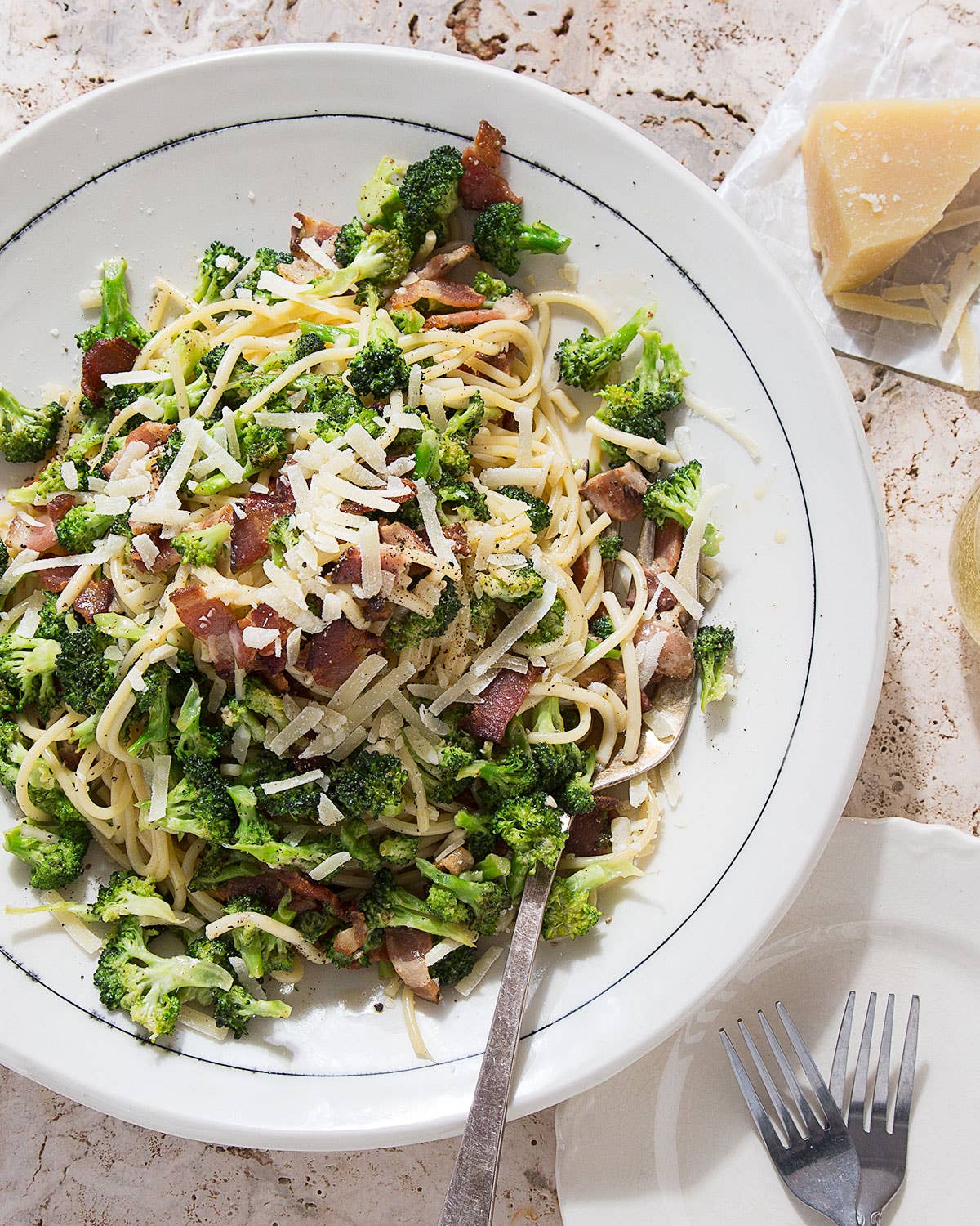 Spaghetti and Broccoli with Carbonara Sauce