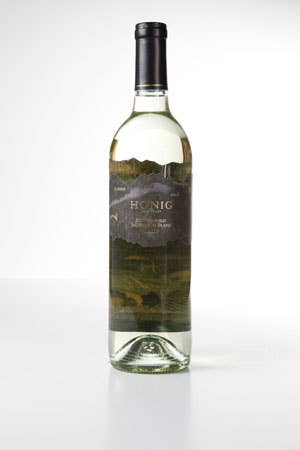 httpswww.saveur.comsitessaveur.comfilesimport2010images2010-117-com-white-wine-honig-rutherford-sauvignon-blanc.jp_.jpg