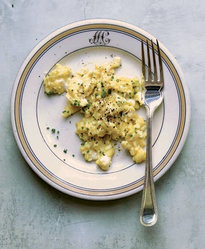 httpswww.saveur.comsitessaveur.comfilesimport2012images2012-087-scrambled-eggs_howto_4.jpg