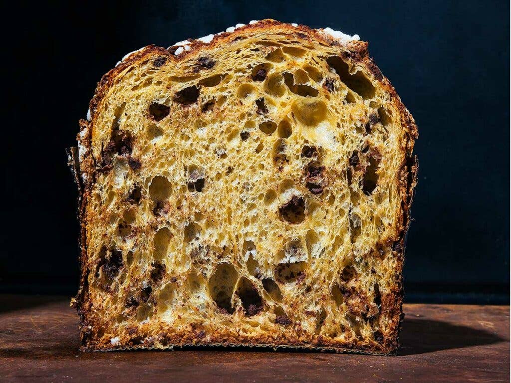 httpswww.saveur.comsitessaveur.comfilesimages201811chocolate-panettone-1200&#215;900.jpg