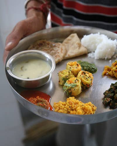 An Indian Startup Expands India’s Famous Tiffin Delivery to School Lunch