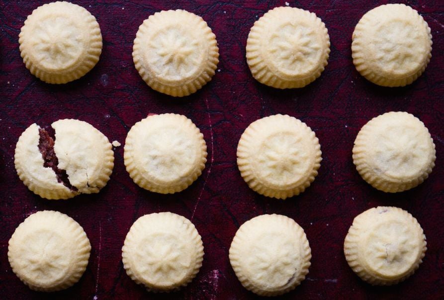 Ma'amoul Lebanse Date Shortbread