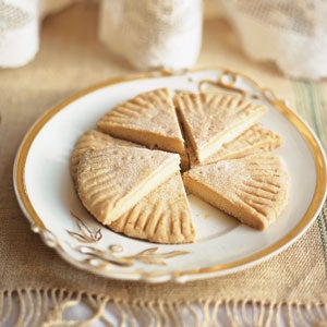 Classic Scottish Shortbread Cookies - International Desserts Blog