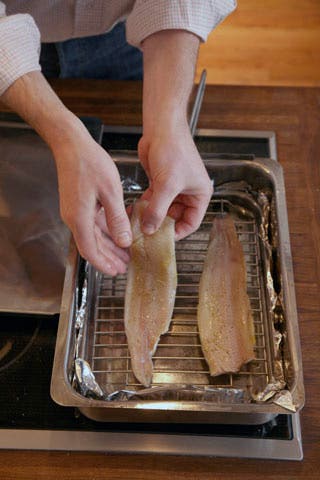 httpswww.saveur.comsitessaveur.comfilesimport2009images2009-04634-119_web_smoking_fish_6_480.jpg