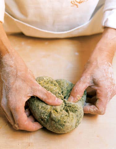 httpswww.saveur.comsitessaveur.comfilesimport2008images2008-01628-How_to_make_spinach_pasta_4.jpg