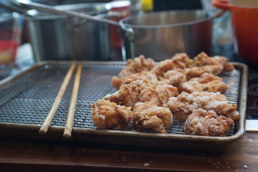 httpswww.saveur.comsitessaveur.comfilesimport2012images2012-127-gal-duelingdishes-friedchicken-slide8.jpg
