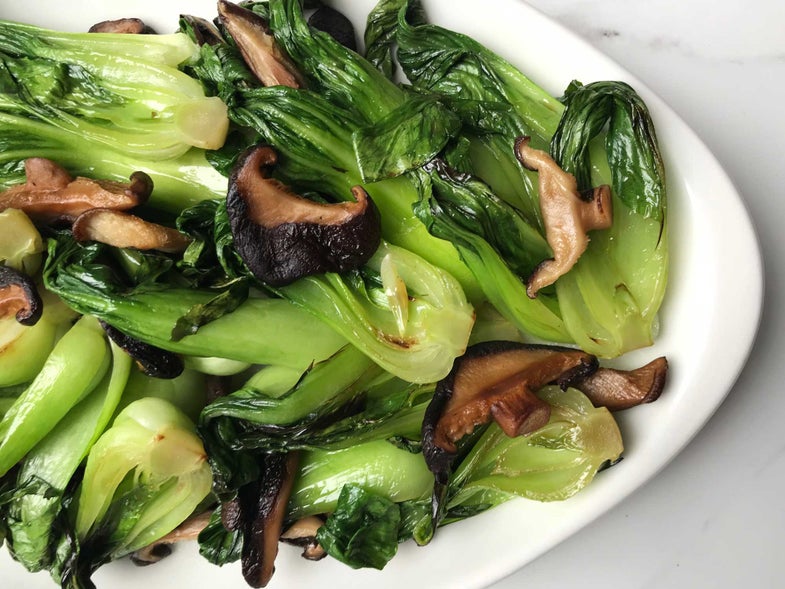 Stir-Fried Mushrooms and Bok Choy (Donggu Pei Shucai)