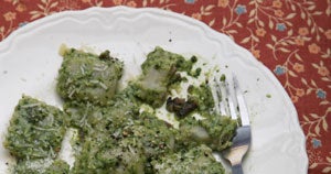 Mushroom Ravioli with Pesto | SaveurBack ButtonSearch IconFilter Icon-image