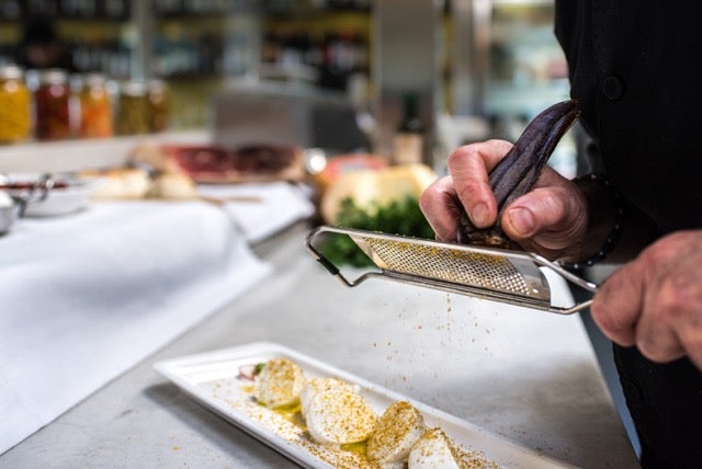 burrata with bottarga