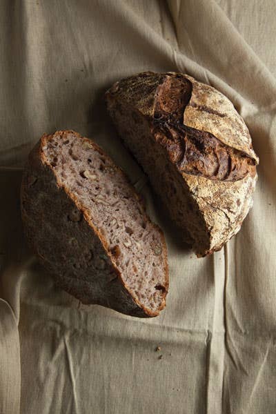 httpswww.saveur.comsitessaveur.comfilesimport2012images2012-047-SAV147-Loaves15-400&#215;600.jpg
