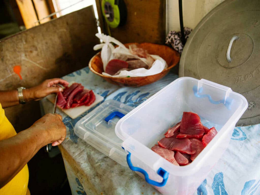 filleting tuna