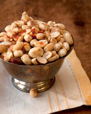Spicy Fried Peanuts