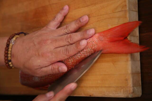 httpswww.saveur.comsitessaveur.comfilesimport2008images2008-04634-112_morimoto_knives_9_480.jpg
