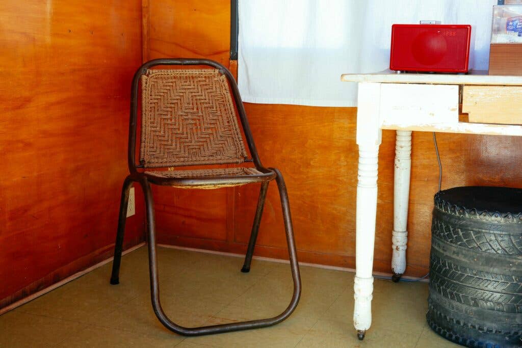 Vintage rope chairs are serious space savers