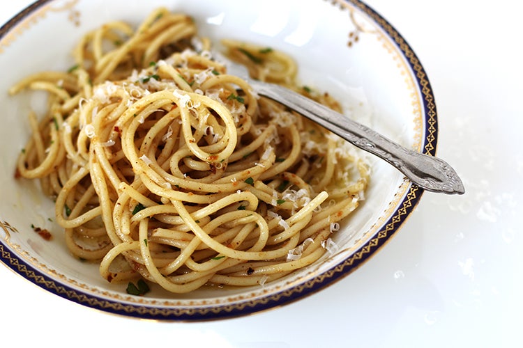 Spaghetti with Anchovy Garlic Sauce