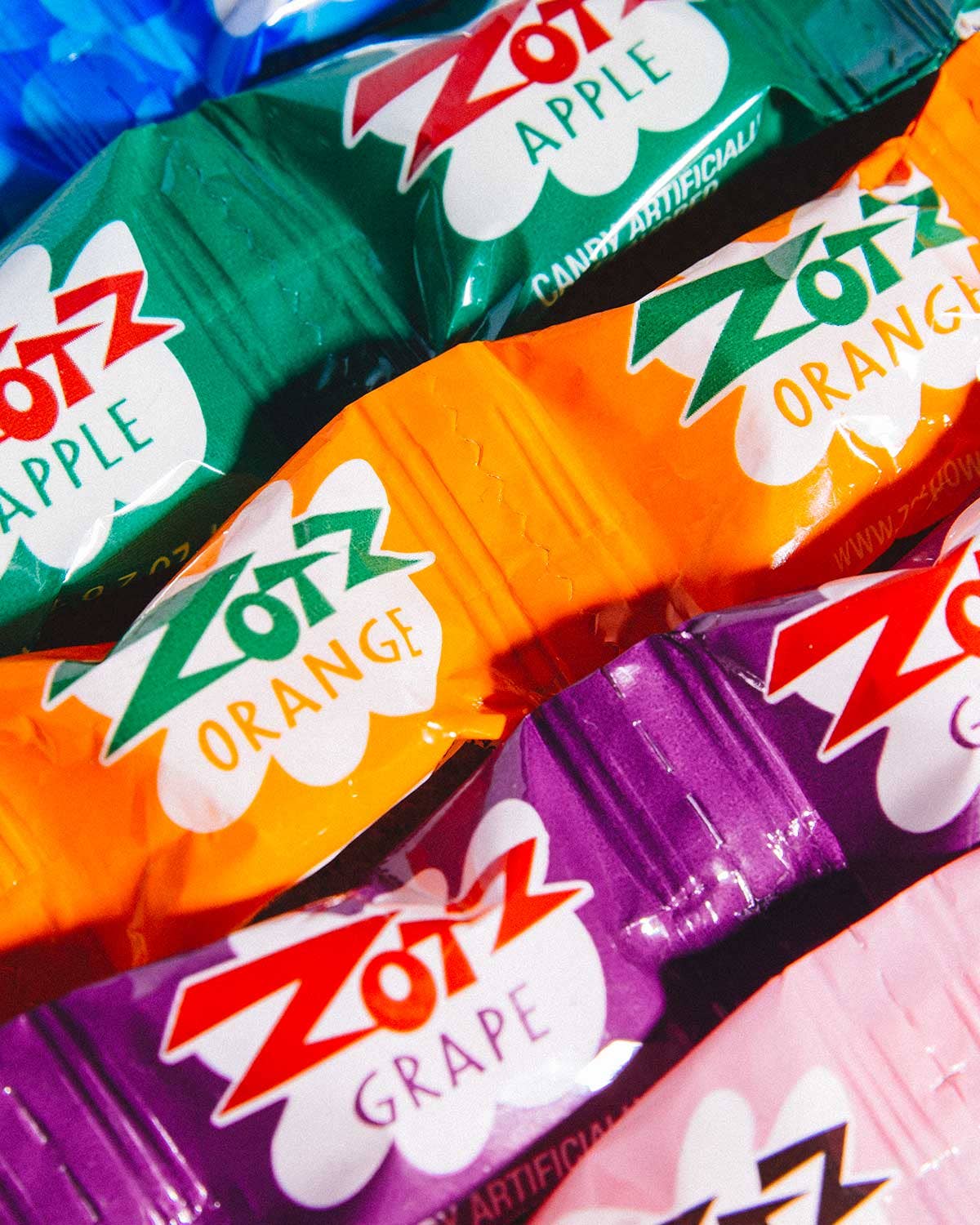 Have You Ever Tried Zotz, Italy’s Dangerously Sour Candy With an Explosive Surprise?
