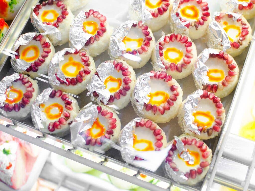 Pomegranate sweets Pomegranate sweets