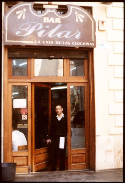 httpswww.saveur.comsitessaveur.comfilesimport2010images2010-127-SV85-Valencia-Bar-Pilar-400.jpg