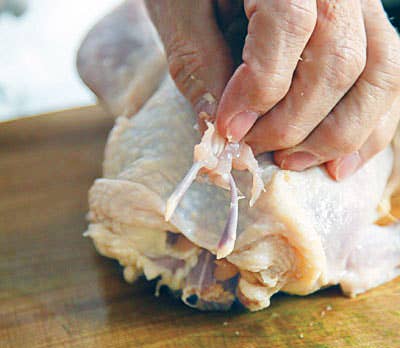 how to remove a wishbone from chicken