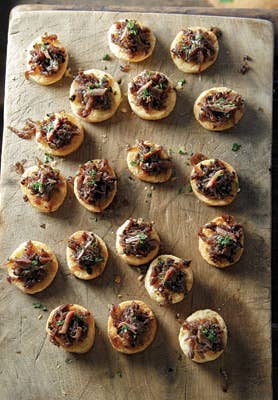 anchovy onion mini tarts