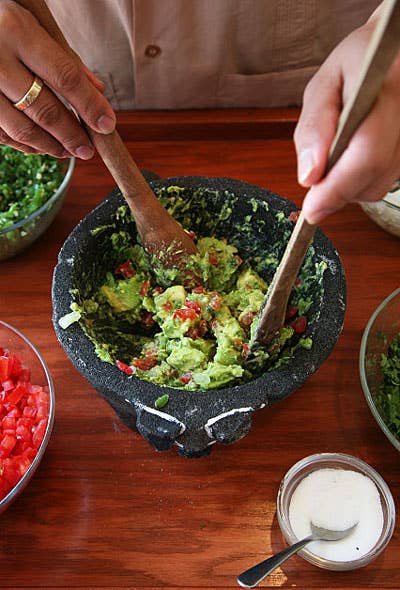 httpswww.saveur.comsitessaveur.comfilesimport2014images2010-01104-guac-5-400.jpg