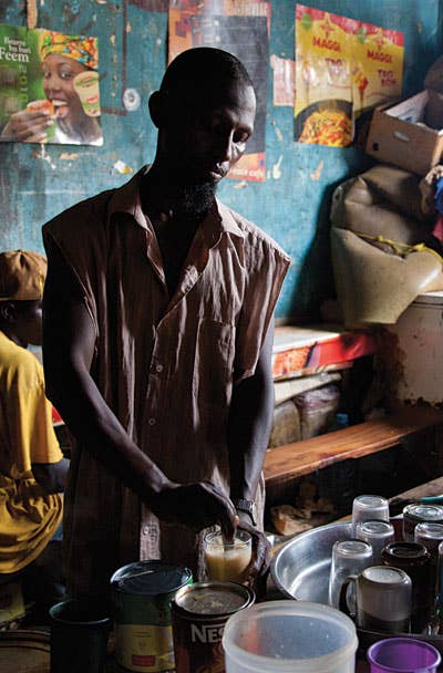 httpswww.saveur.comsitessaveur.comfilesimport2012images2012-047-SAV147-Senegal-3-400&#215;600.jpg