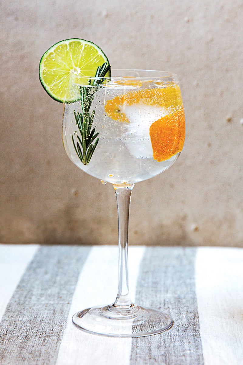 Hierba Gin and Tonic Saveur