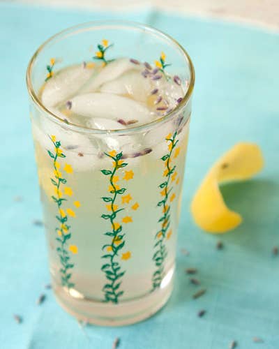 Friday Cocktails: Lemon Lavender Fizz