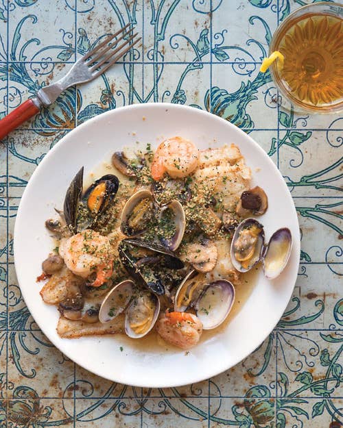 Sole au Vin Blanc  (Sole with Mushrooms and Shellfish)