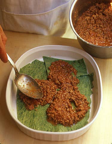 httpswww.saveur.comsitessaveur.comfilesimport2008images2008-01628-How_to_make_spinach_lasagne.jpg