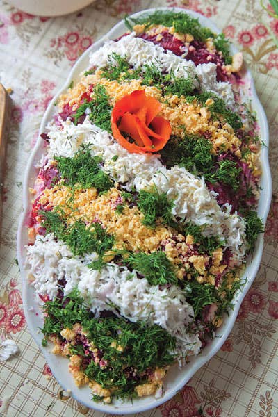 Selyodka Pod Shuboy (Layered Herring Salad)