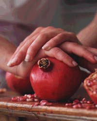 Juicing a Pomegranate