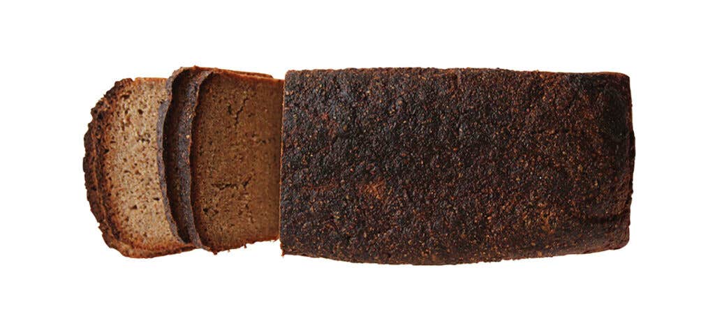 httpswww.saveur.comsitessaveur.comfilesimport20132013-09gallery_ipad-source-heartland-bread_800x1200.jpg