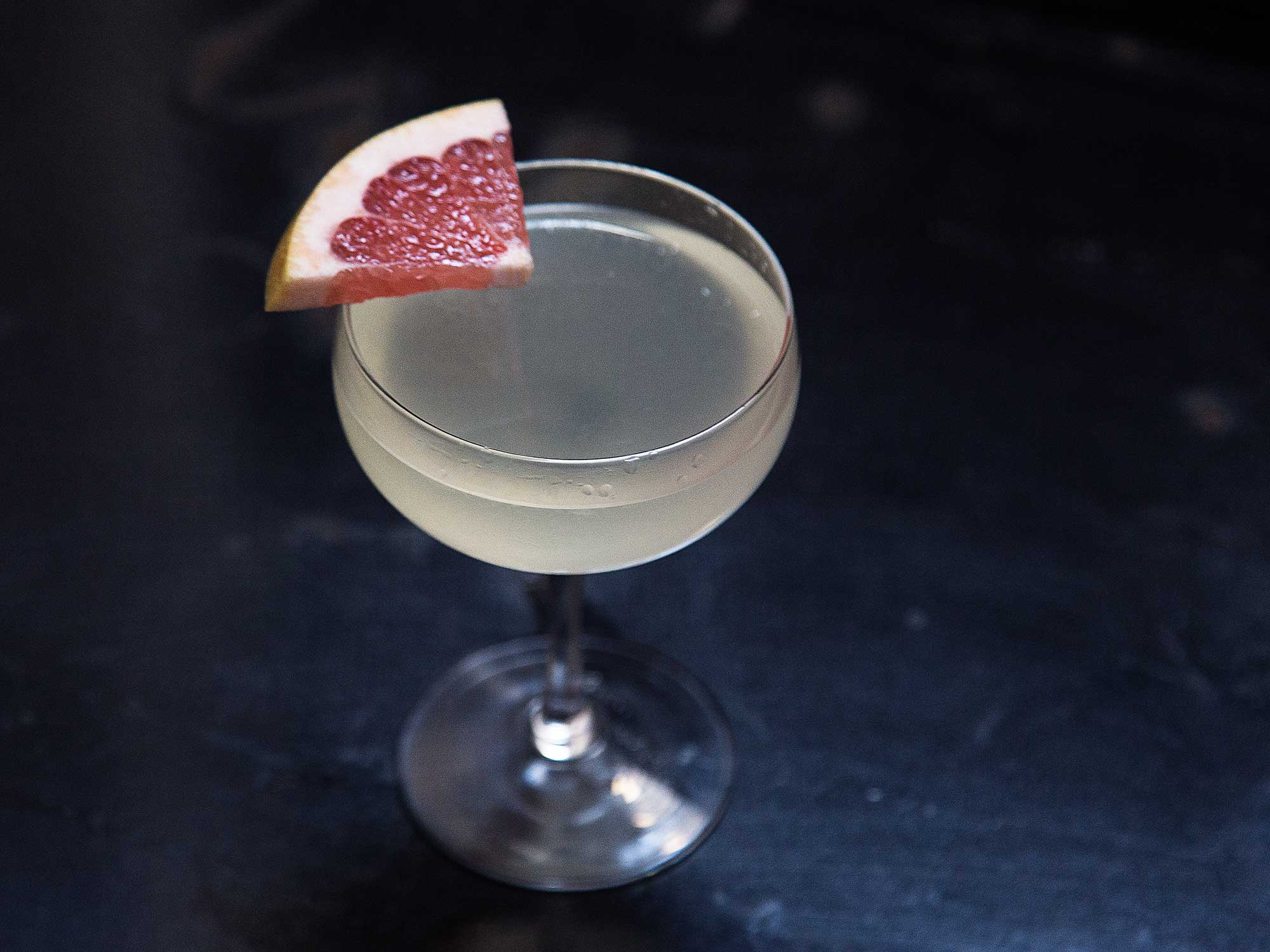 Pamplemousse (Grapefruit) Gin Sour Cocktail Saveur