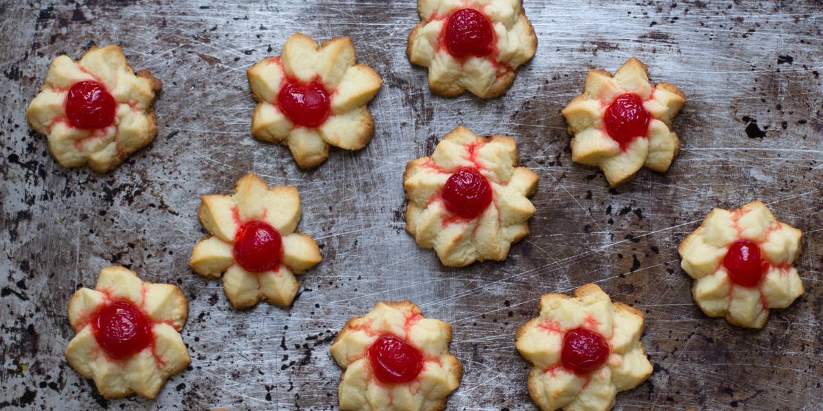 Cherry–Almond Star Cookies