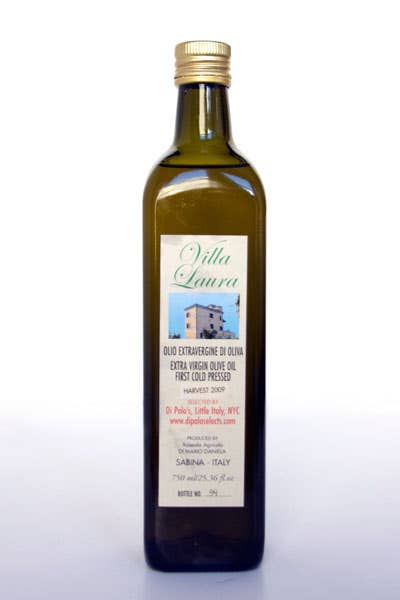 httpswww.saveur.comsitessaveur.comfilesimport2010images2010-04634-OliveOilBottles4-400.jpg