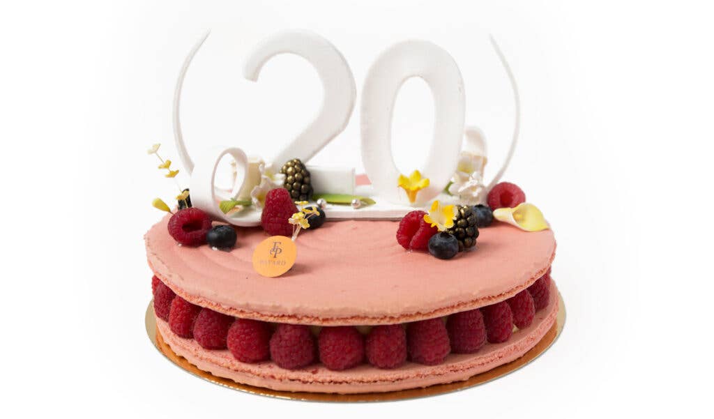 httpswww.saveur.comsitessaveur.comfilesimport20142014-07gallery_birthday-cake-francois-payard_edit_1200x800.jpg