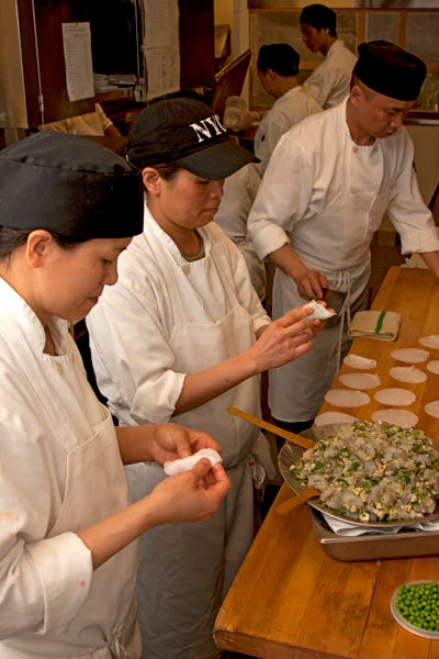 httpswww.saveur.comsitessaveur.comfilesimport2011images2011-057-buddakan_25.jpg