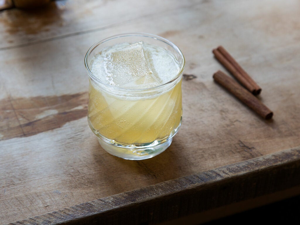 Cinnamon and Honey Scotch Sour