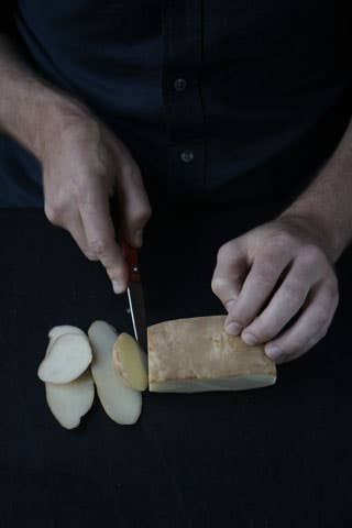 httpswww.saveur.comsitessaveur.comfilesimport2009images2009-07634-ps5-480.jpg.jpg