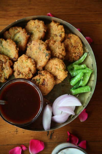 httpswww.saveur.comsitessaveur.comfilesimport2009images2009-117-gujarat-1589-chatam-vada.jpg