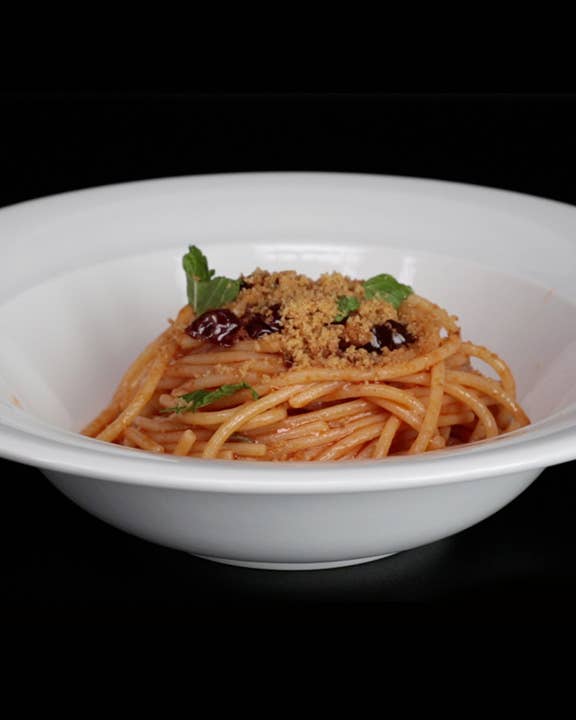 Spaghetti with Anchovies, Olives, and Capers (Spaghetti e Acciughe)