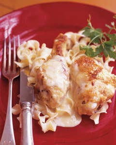 Baked Chicken with Cheese and Cream Sauce