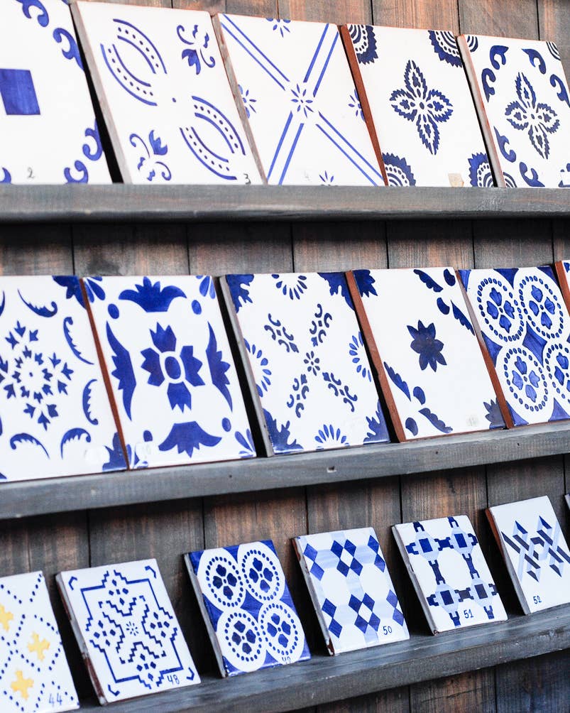 10 Picture-Perfect Ways to Bring Traditional Portuguese Pottery Into Your Home