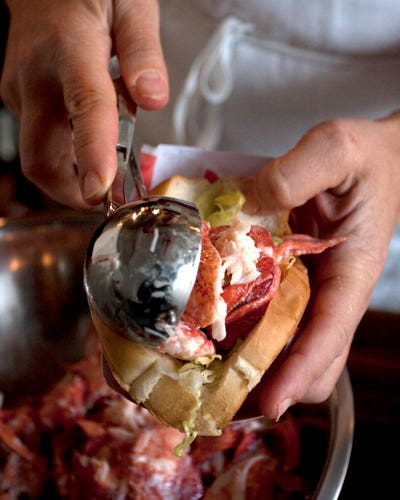httpswww.saveur.comsitessaveur.comfilesimport2010images2010-127-LOBSTER_ROLL_9.jpg