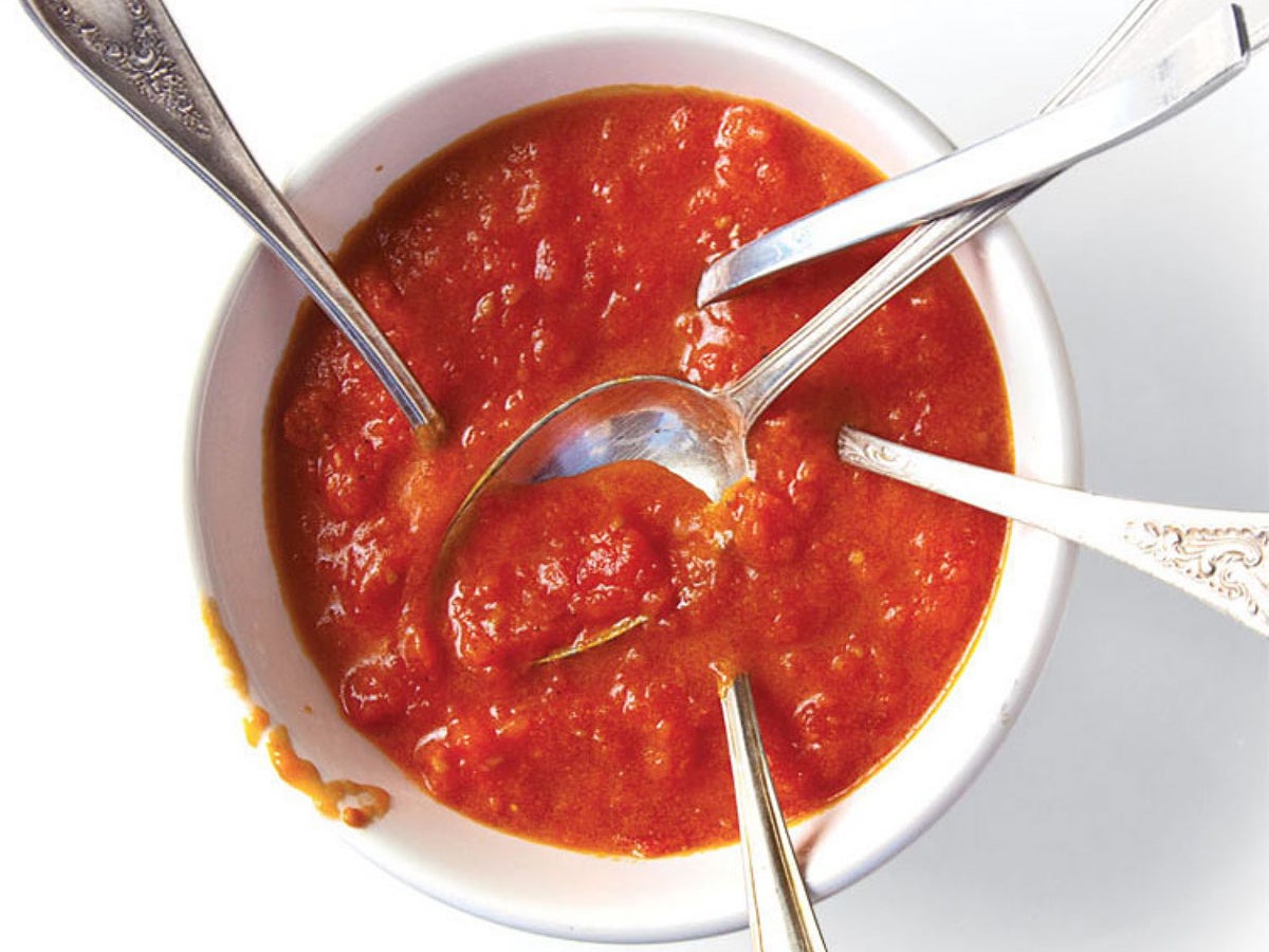 Tomato Sauce with Onion and Butter