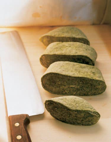httpswww.saveur.comsitessaveur.comfilesimport2008images2008-01628-How_to_make_spinach_pasta_5.jpg