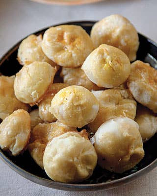 Kartofl Knish (Potato Knish)