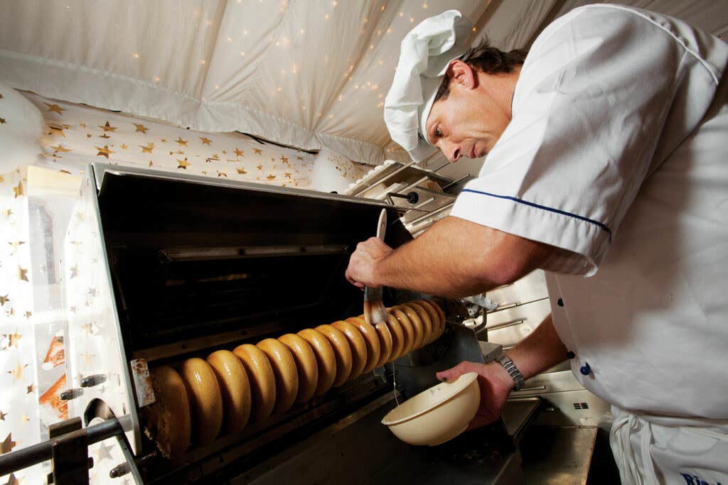 httpswww.saveur.comsitessaveur.comfilesimport2012images2012-117-SAV152-gallery-Bavaria-14-1500&#215;1000.jpg