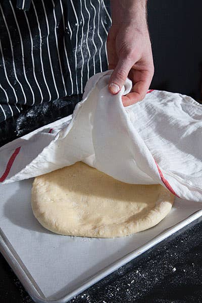 httpswww.saveur.comsitessaveur.comfilesimport2010images2010-02634-127_making_homemade_pizza_3_400.jpg